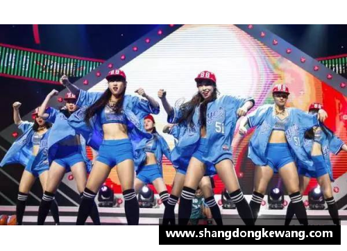 韩国足球女团炫舞风采：体育与舞蹈的完美融合